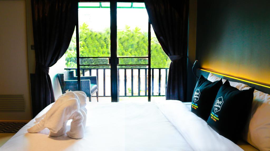 Dent Station Resident Hotell Phuket Eksteriør bilde