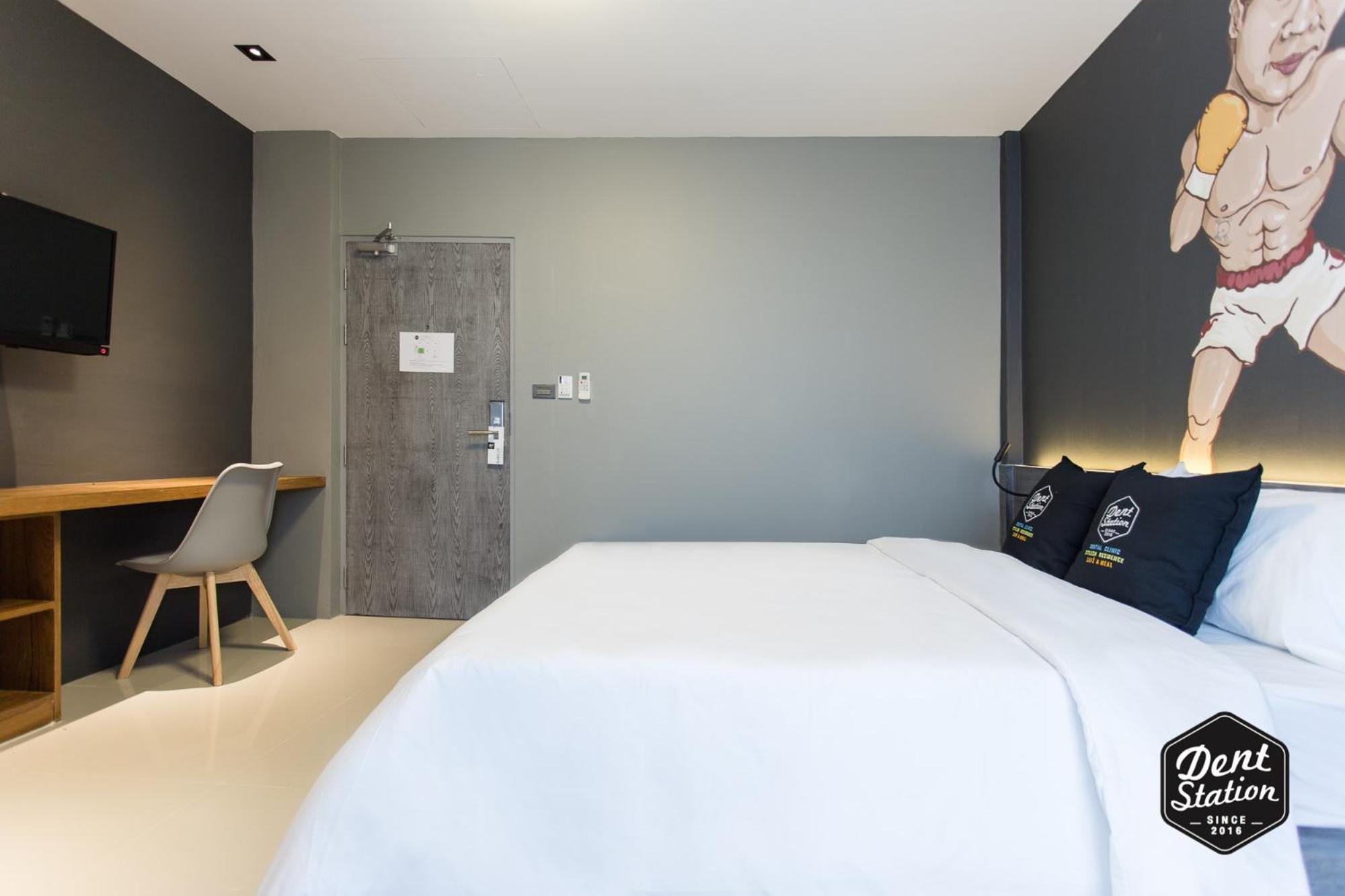 Dent Station Resident Hotell Phuket Eksteriør bilde