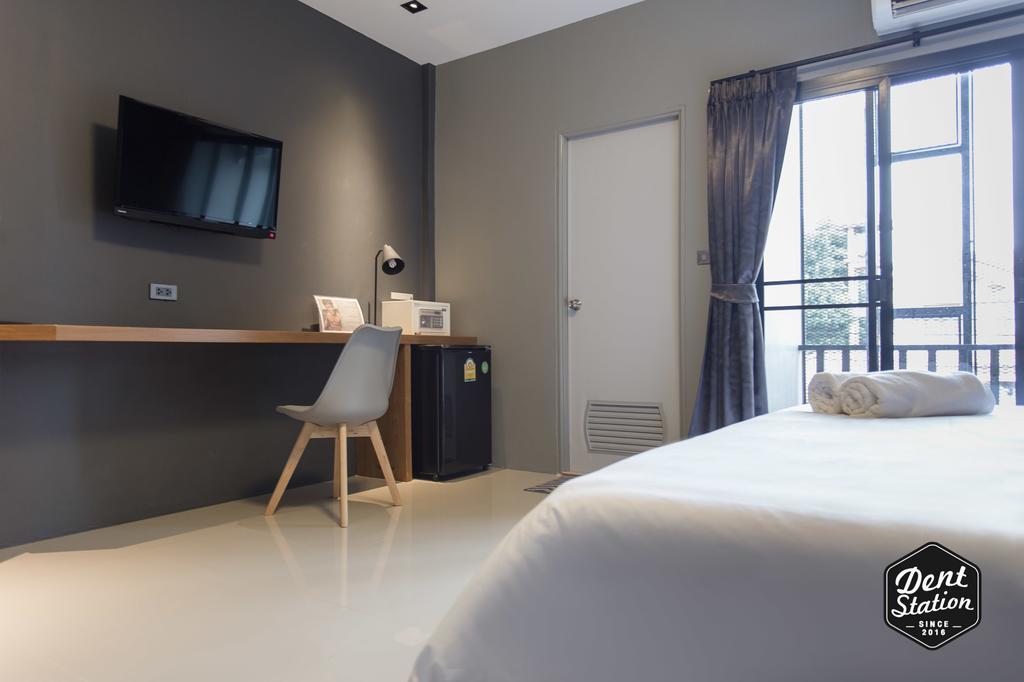 Dent Station Resident Hotell Phuket Eksteriør bilde