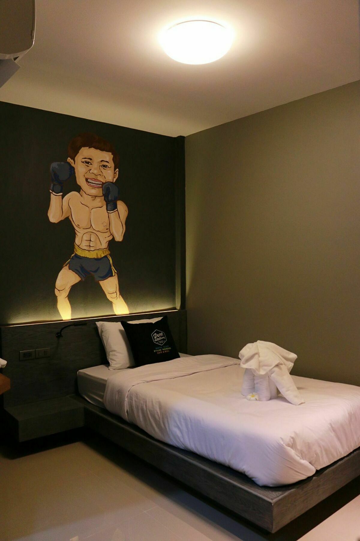 Dent Station Resident Hotell Phuket Eksteriør bilde