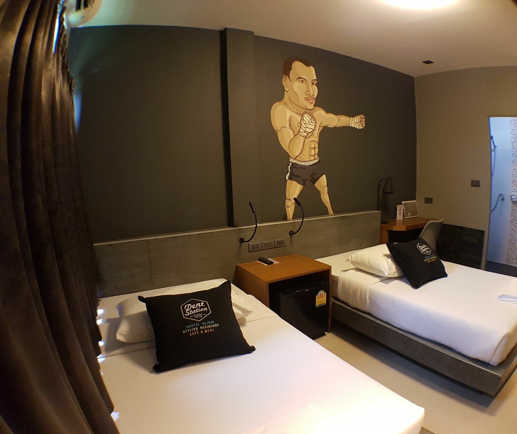 Dent Station Resident Hotell Phuket Eksteriør bilde